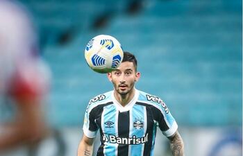 Mathias Villasanti, jugador paraguayo del Gremio de Porto Alegre.