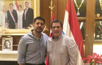 Óscar “Nenecho” Rodríguez (ANR) y Horacio Cartes (der.)