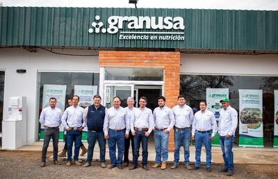 Directivos y técnicos  en la inauguración del local en Mcal. Estigarribia, Chaco.