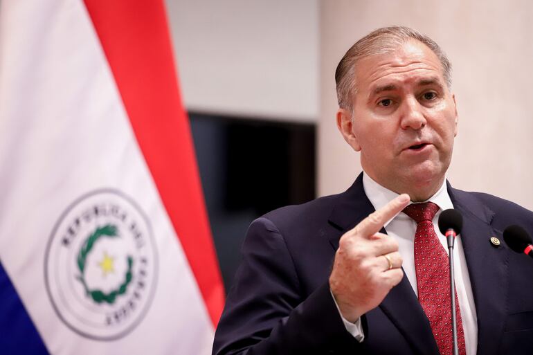 Julio César Arriola, ministro de Relaciones Exteriores de Paraguay.