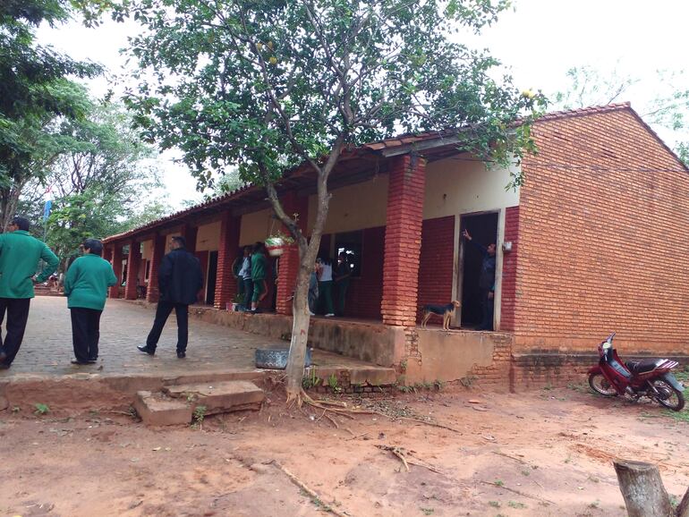 
Este antiguo pabellón de cuatro aulas necesita de una refacción general para seguir funcionando 