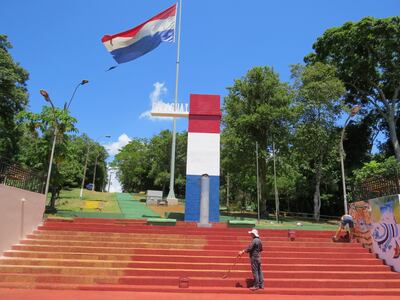 El festival será en el hito Tres Fronteras de Presidente Franco que fue hermoseado para la cita.
