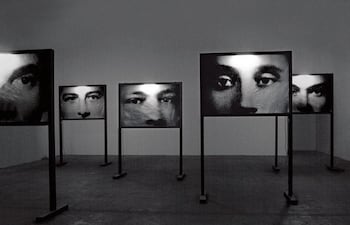 Boltanski: Les écrans, 1999