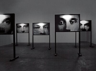 Boltanski: Les écrans, 1999