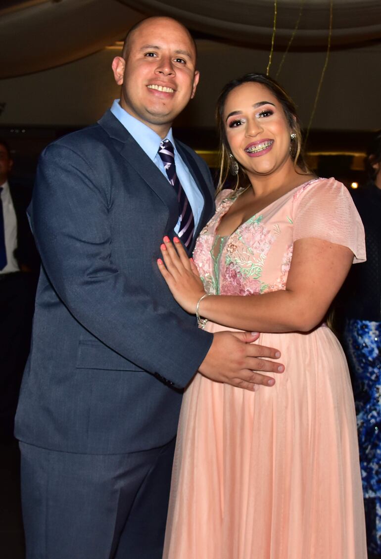 Osvaldo Villamayor y Jessica Ayala.