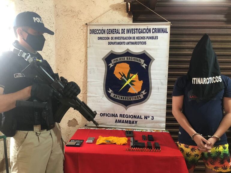 Oscar Daniel Sanabria Espínola, quien contaba con orden de captura por tenencia y comercialización de drogas.