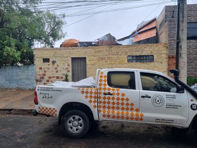 En Lambaré varias viviendas quedaron destechadas tras el temporal de la madrugada.