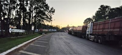 Reanudaron cierre de ruta en Curuguaty y en varios otros puntos de la Ruta PY 03.