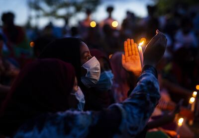 Una vigilia por la muerte del cantante Hachalu Hundessa, en el edificio de la Comunidad Oromo en St. Paul, Minnesota (EE.UU.).