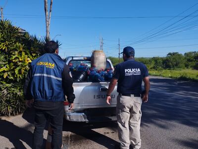 El combustible fue incautado en el barrio Vista Alegre de Asunción.