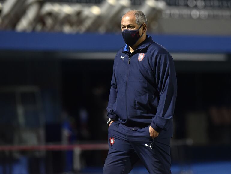 Francisco Arce durante el superclásico en La Nueva Olla.