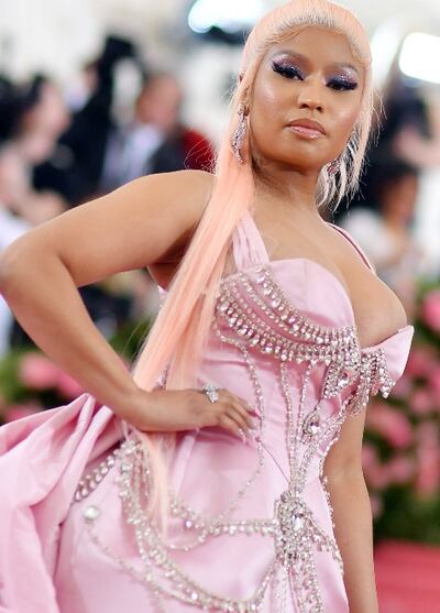 Minaj nació   en Trinidad y Tobago y creció en  Nueva York.