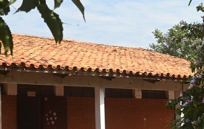 En el colegio Ysaty denunciaron que no se culminó la renovación del tejado y la colocación de canaletas.