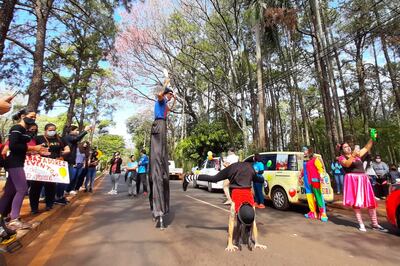 Los manifestantes llegaron hasta frente de la Gobernación del Alto Paraná.