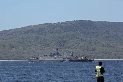 Muchas brigadas se unieron para la búsqueda de los restos del submarino desaparecido en Indonesia.