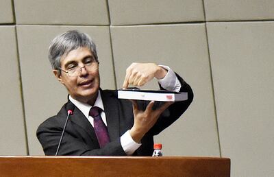 El Ing. Pedro Ferreira respondió consultas de los legisladores de la Comisión Bicameral. Pero el diputado Colyn Soroka y el senador Rodolfo Friedmann intentaron responsabilizarlo.