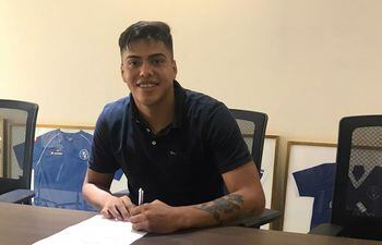 FAP sugiere a Meza presentarse a trabajar en Sol de América.