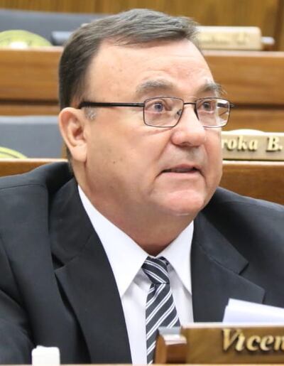 Vicente González Dans (ANR), reemplazante de Miguel Cuevas (ANR, Añetete), pasa a las filas del cartismo.