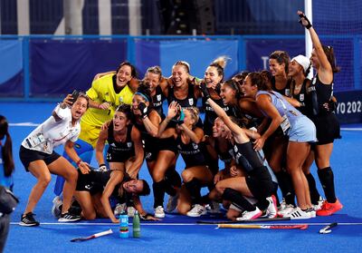 Argentina se instaló en la final de hockey femenino.