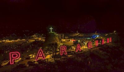 Desde la cima del  cerro Perõ se pueden  observar las serranías que rodean a Paraguarí.
