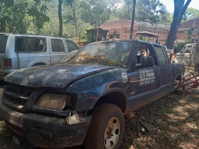 Los vehículos en desuso de la Gobernación de Alto Paraná serán rematados en una subasta.