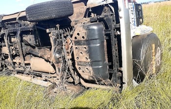 En vuelco de vehicular fallece una mujer