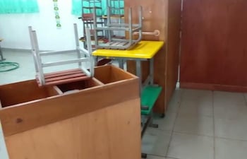 Utilizan baño del Jardín, y dividen con muebles para indicar el lugar del sanitario.