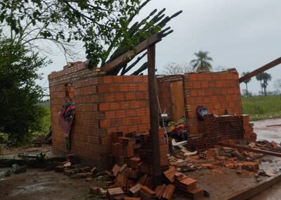 vivienda que fue destruida por el temporal el pasado 19 de octubre y hasta hoy se encuentra en estas condiciones