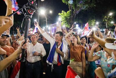 Efrain Alegre y Soledad Nuñez (centro) junto al diputado Eusebio Alvarenga durante su visita a la ciudad de Villarrica. En el acto también estuvo presente el jefe comunal Magin Benítez (PLRA).