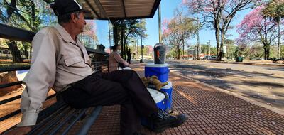 Los pasajeros quedaron sin el servicio de transporte público para retornar a sus viviendas.