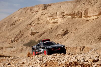 El español Carlos Sainz en la sexta etapa del Dakar