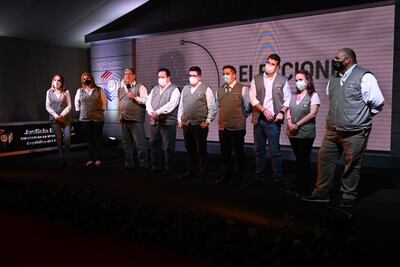 Las autoridades del Tribunal Superior de Justicia Electoral (TSJE), en la conferencia de prensa que dieron esta tarde.