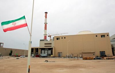 Planta nuclear de Bushehr instalada por la República fundamentalista de Irán. Pese a los pactos internacionales, este estado teocrático  avanza en su carrera armamentística. AFP