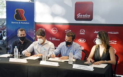 Emiliano Remonato, gerente de Marketing de Garden; Didier Arias, CEO de Garden; Miguel Ortega, director y gerente de estaciones, y Carmela Pomata, de B&R.