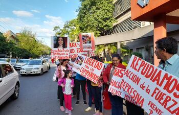 Con mitines, exigieron la liberación de mujeres aprehendidas tras desalojo en Tembiapora