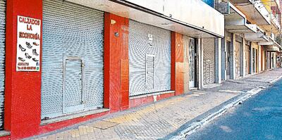 El cierre decretado por el Ejecutivo y avalado por el Congreso llevará a nuestro país a la peor crisis económica y sanitaria de su historia,
