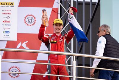 Joshua Duerksen logra el podio en Kuwait