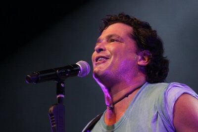 Carlos Vives.