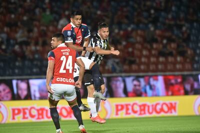 Cerro y Libertad empataron en la Nueva Olla