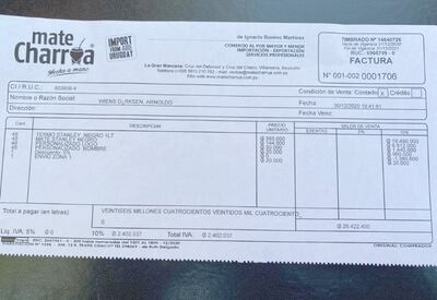 Factura que se viralizó en las redes donde figura el ministro Arnoldo Wiens como comprador.