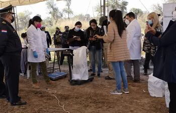 La jueza Rosario Montanía subrayó que “es el mayor cargamento de cocaína en la historia del Paraguay; son 3.415 kilos de supuesta cocaína que estaba distribuida en 196 bolsas”.