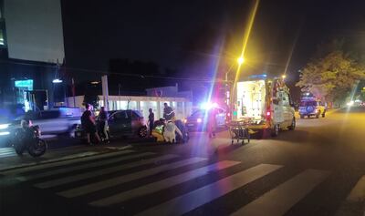 El motociclista fue auxiliado casi una hora después, según el reporte.