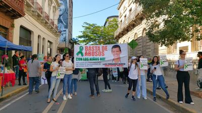 Ciudadanos repudiaron que imputados por abuso sexual en menores lleguen a puestos de poder.