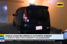 Familia logra recuperar su automóvil robado