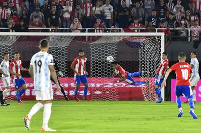 Paraguay igualó con Argentina en el Defensores