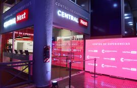 Este es el Centro de Experiencias Central Next que acaba de habilitar la Universidad Central del Paraguay, en el Shopping Multiplaza.