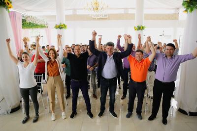 Los integrantes del movimiento YoCreo cuando anunciaron apoyo a la chapa presidencial Efraín Alegre-Soledad Núñez.