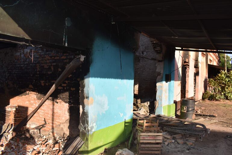 La infraestructura de la antigua casona fue consumida en un 90 por ciento por el fuego.