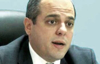 Camilo Benítez, contralor general de la República, quien planteó algunas modificaciones al proyecto de ley.