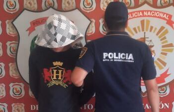 José David Denis, fue detenido ayer por agentes de investigaciones por orden del fiscal, Carlos Almada.